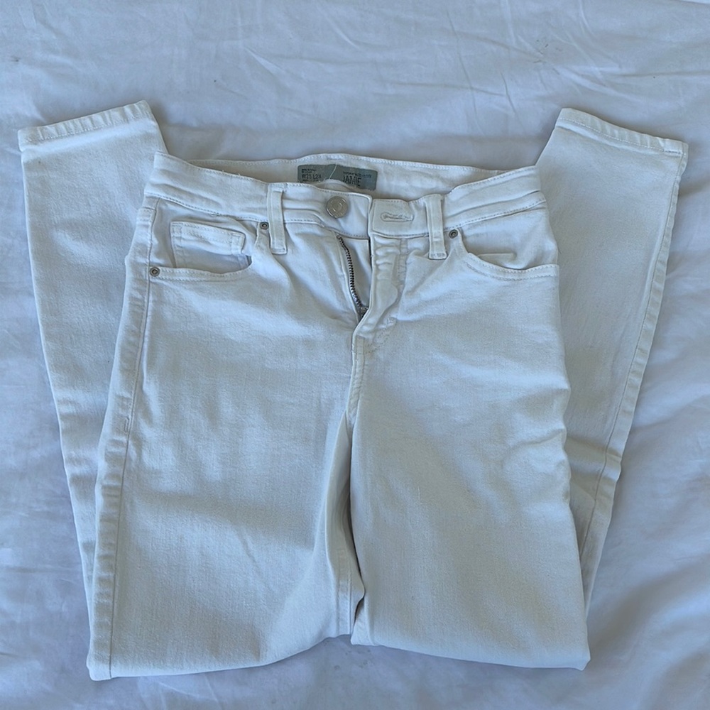 Top shop petite stretchy white denim pants.